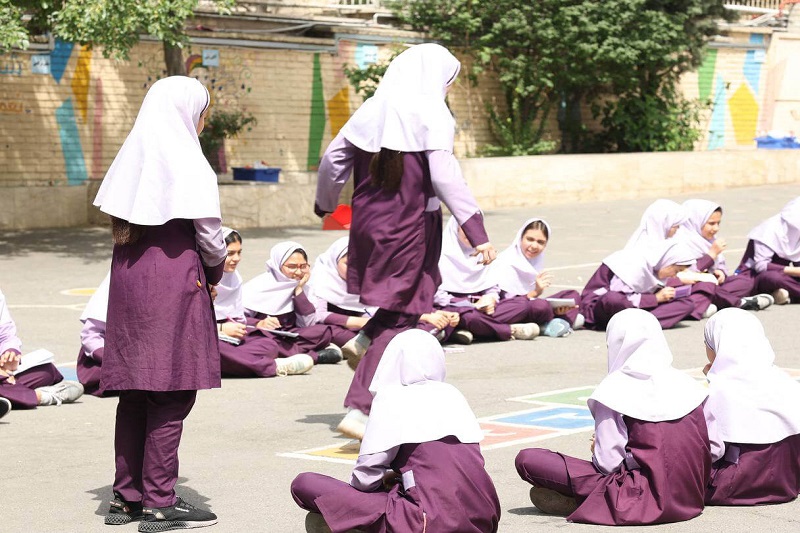 دانش آموزان دبستان هیات امنایی بنت الهدی در گیشا